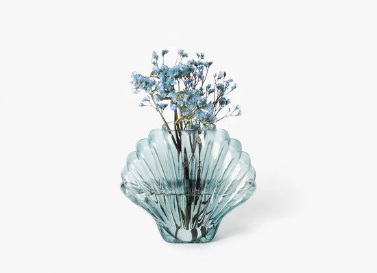 Vase coquillage. grand vase bleu en verre transparent couleur bleu.. vase coquillage idéal pour les fleurs séchées ou bouquet de fleurs. Utiliser ce vase en forme de coquillage pour salle de bain. Vase en verre couleur bleu pour décorer maison bureau. Kipok. vase pas cher. achat cadeau anniversaire.  Vase bleu transparent. Kipok
