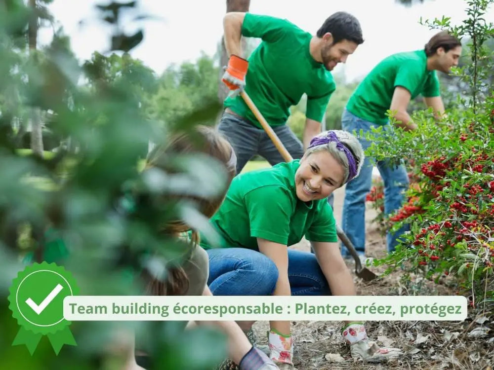 team building ecoresposable groupe de salaries en train de planter et jardiner. Kipok 