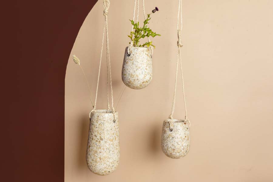  Cache-pot suspendus sans trou. Pots fleur sont vides sans plantes.  Cache-pot au milieu petite plante a l'intérieur. Cache pot a suspendre salle bain cuisine  salon. KIPOK  POT EN PAPIER . pot suspendu. cache pots muraux. cache  pot mural. Suspension pot de fleur