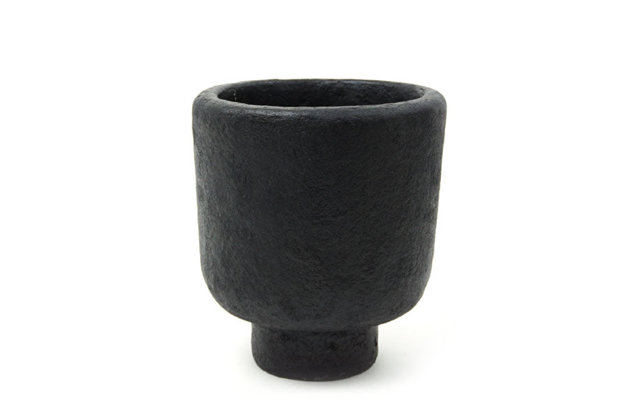 cache pot noir en plastique et papier  recycles. Pot fleur rond plante d'intérieur.  Pot de fleur non percé sans trou. Pot  respecte l'environnement. pot plante. Kipok